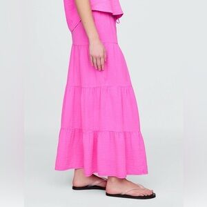 Gap tiered maxi skirt size small